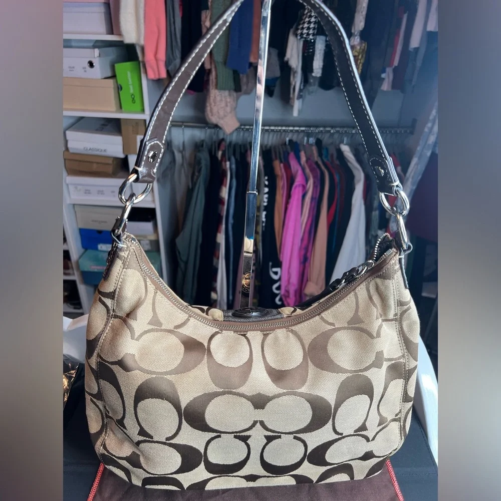 Authentic Coach bag - Picture 8 of 15